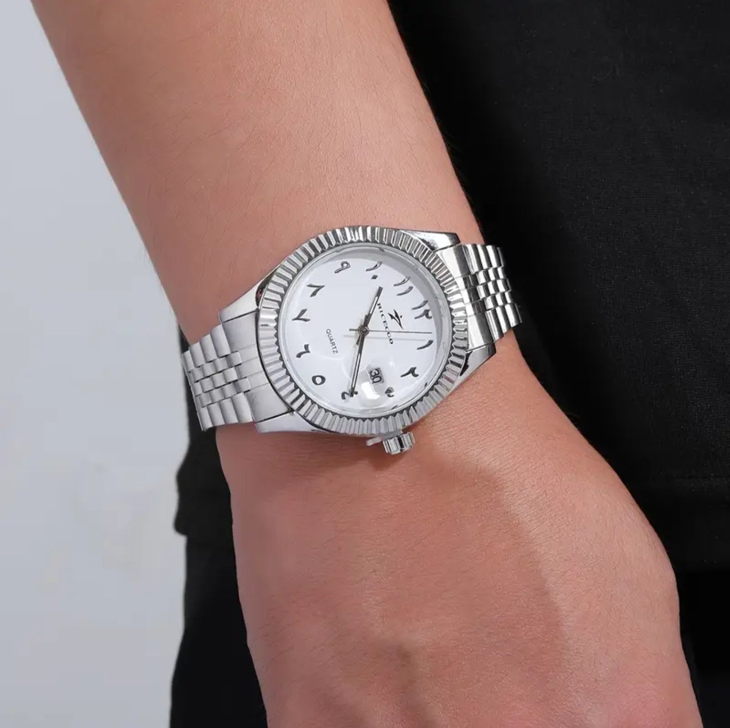 Classic Quartz Arabic Numerals Dial Men's Stainless Steel Watch
