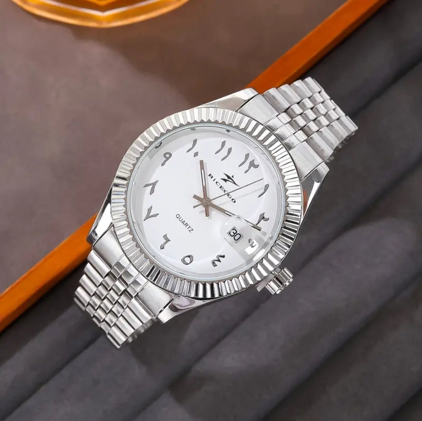 Classic Quartz Arabic Numerals Dial Men's Stainless Steel Watch